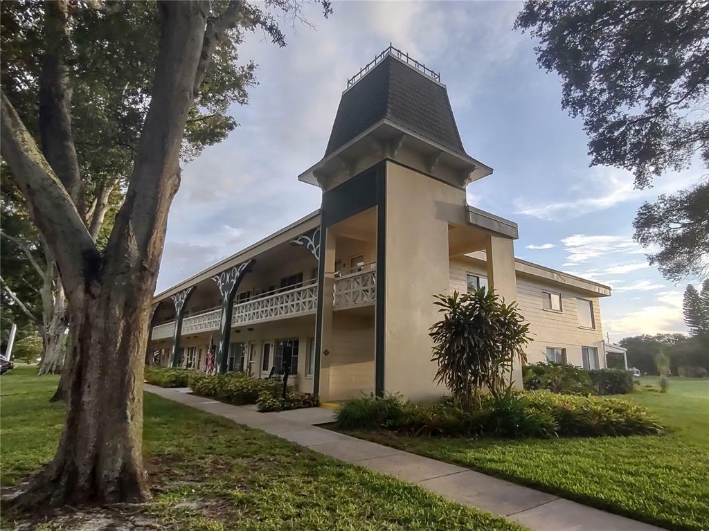 Property Photo: 2400 Franciscan Drive 52 FL 33763