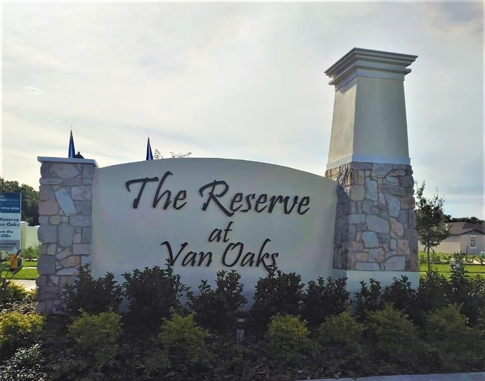 Property Photo:  1098 Oak Valley Drive  FL 33823 