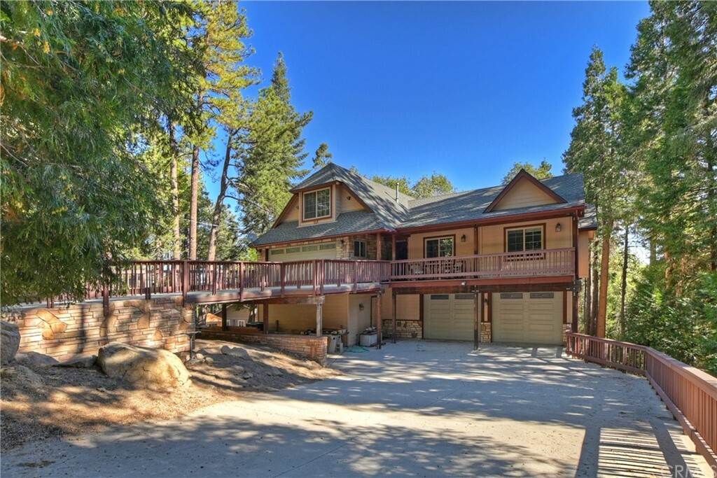 Property Photo:  24310 Albrun Drive  CA 92325 