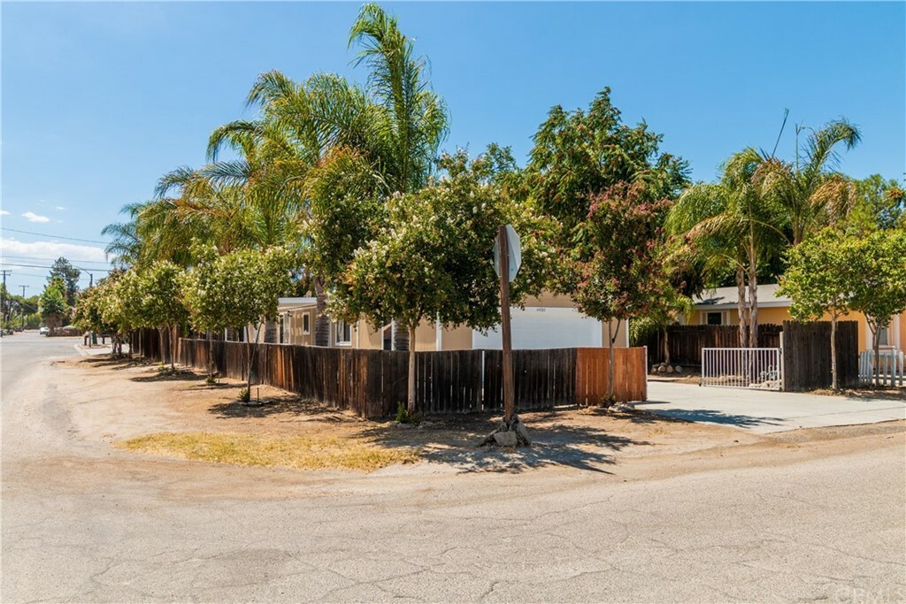 Property Photo:  44089 C Street  CA 92544 