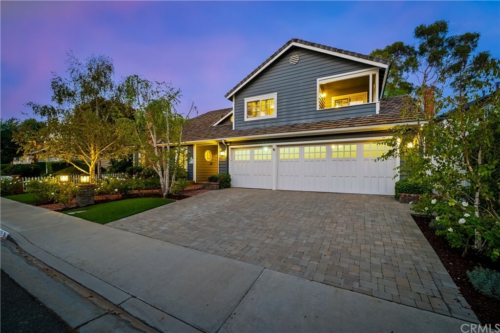 Property Photo:  30992 Canterbury Place  CA 92677 