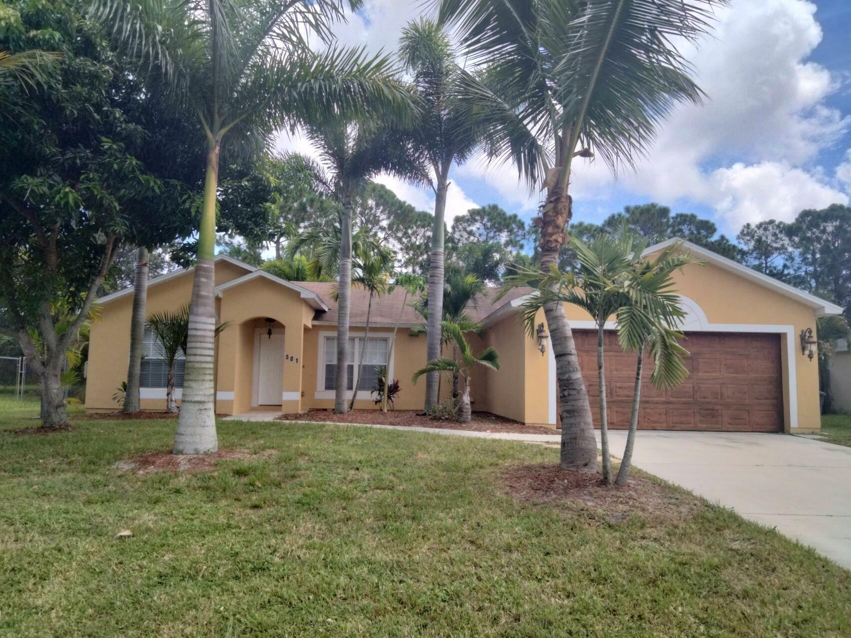 Property Photo:  501 NW Selvitz Road  FL 34983 