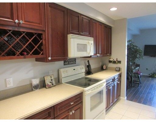 Property Photo:  140 Commonwealth Ave 4  MA 02763 