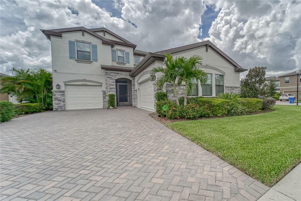 Property Photo:  12836 Satin Lily Drive  FL 33579 