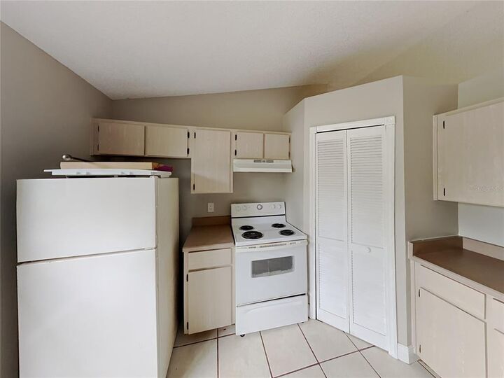 Property Photo:  1326 Trollman Avenue  FL 32738 