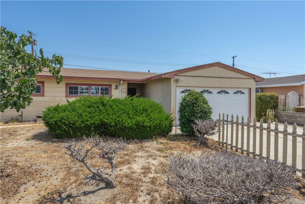 Property Photo:  12592 Choisser Road  CA 92840 