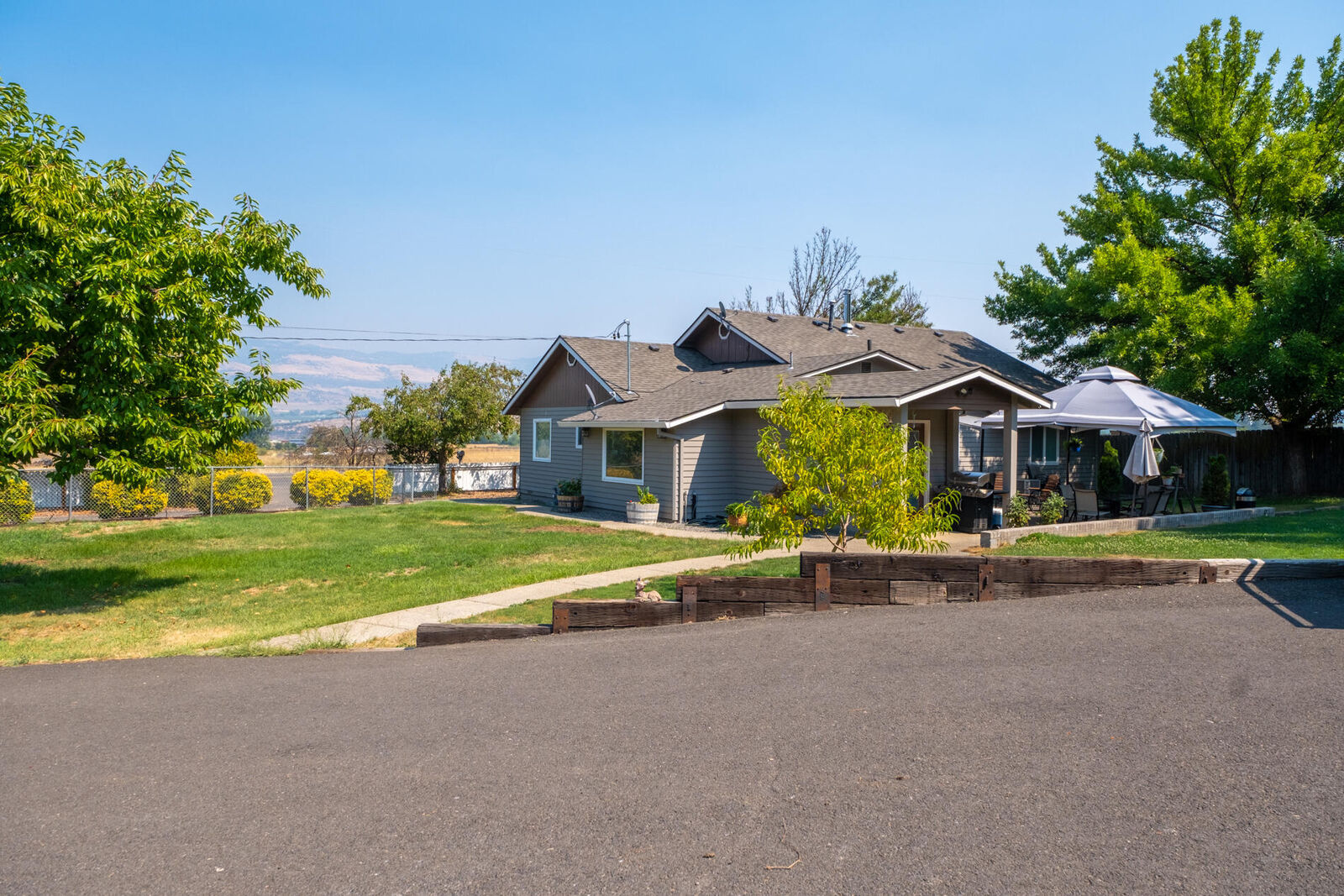 Property Photo: 5161 Colver Road OR 97540