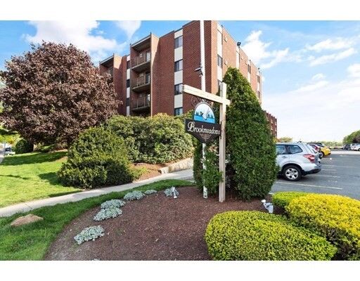 Property Photo:  131 Franklin St 205  MA 02180 