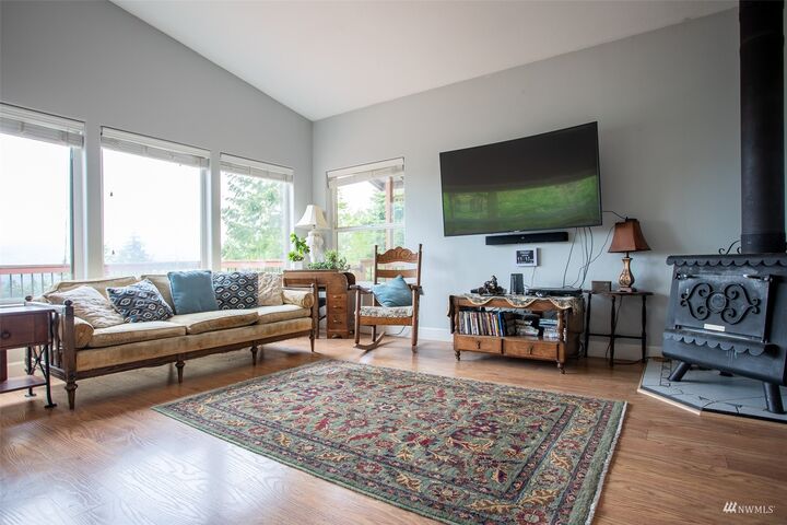Property Photo:  236 Rae Road  WA 98626 