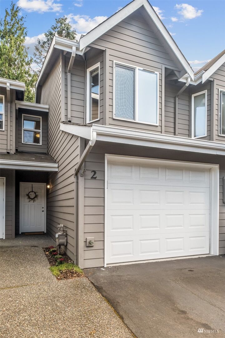Property Photo:  321 SE Orchard Drive 2  WA 98045 