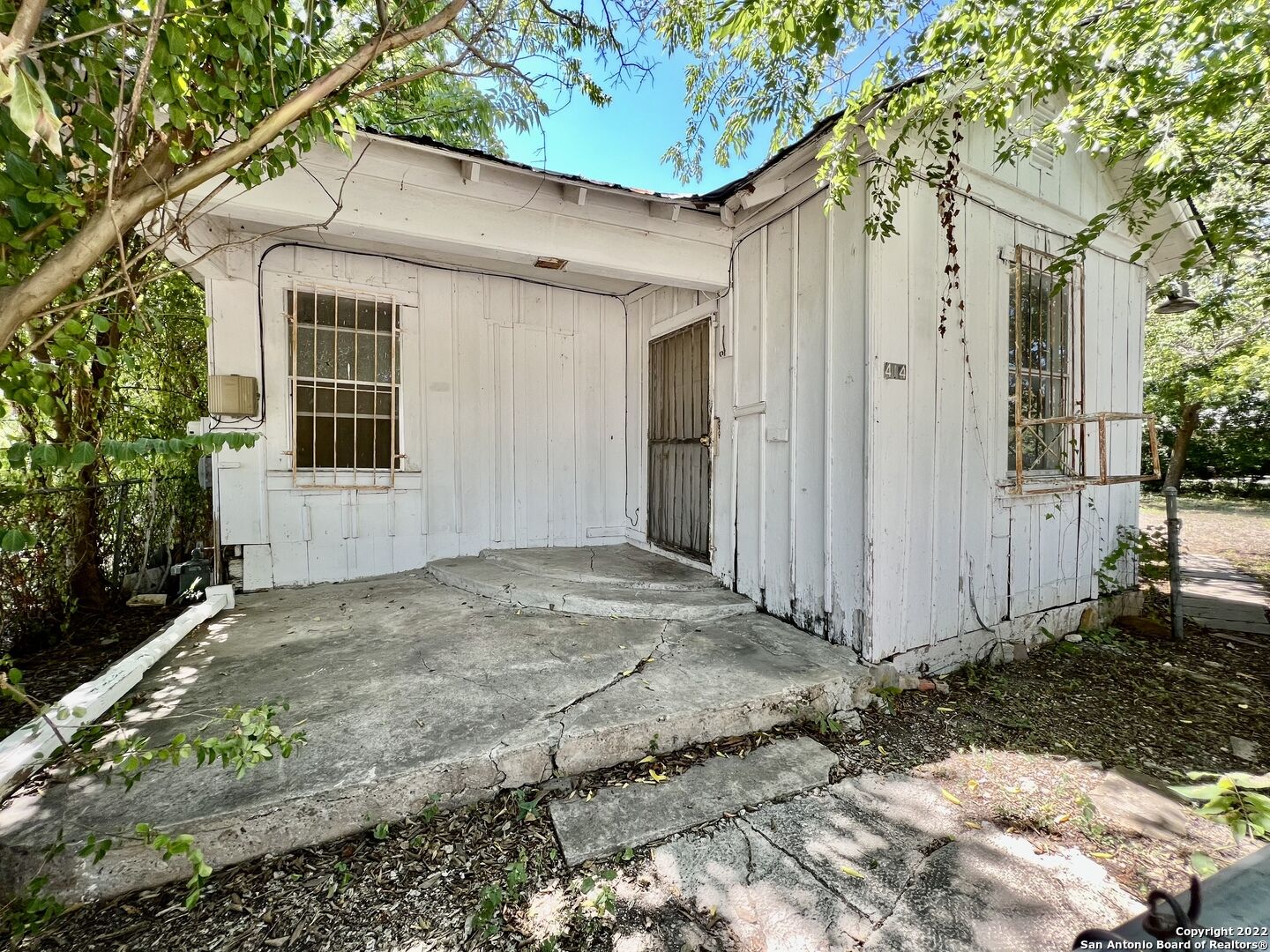 Property Photo: 414 Moten Alley TX 78202