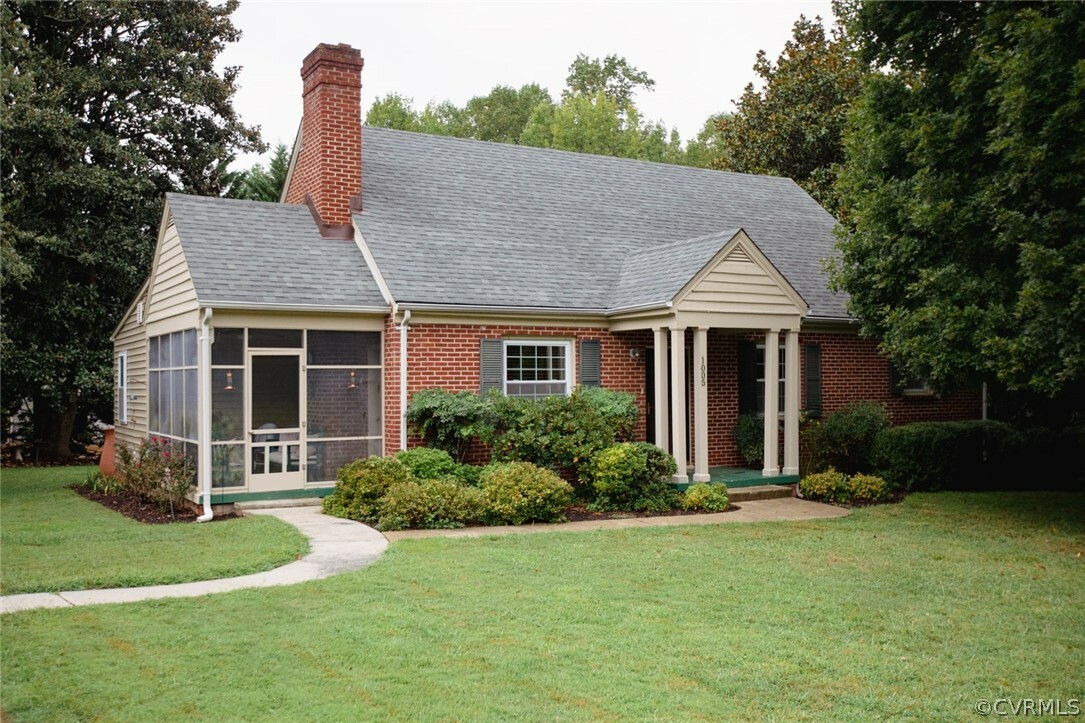 Property Photo:  1005 Fourth Avenue  VA 23901 