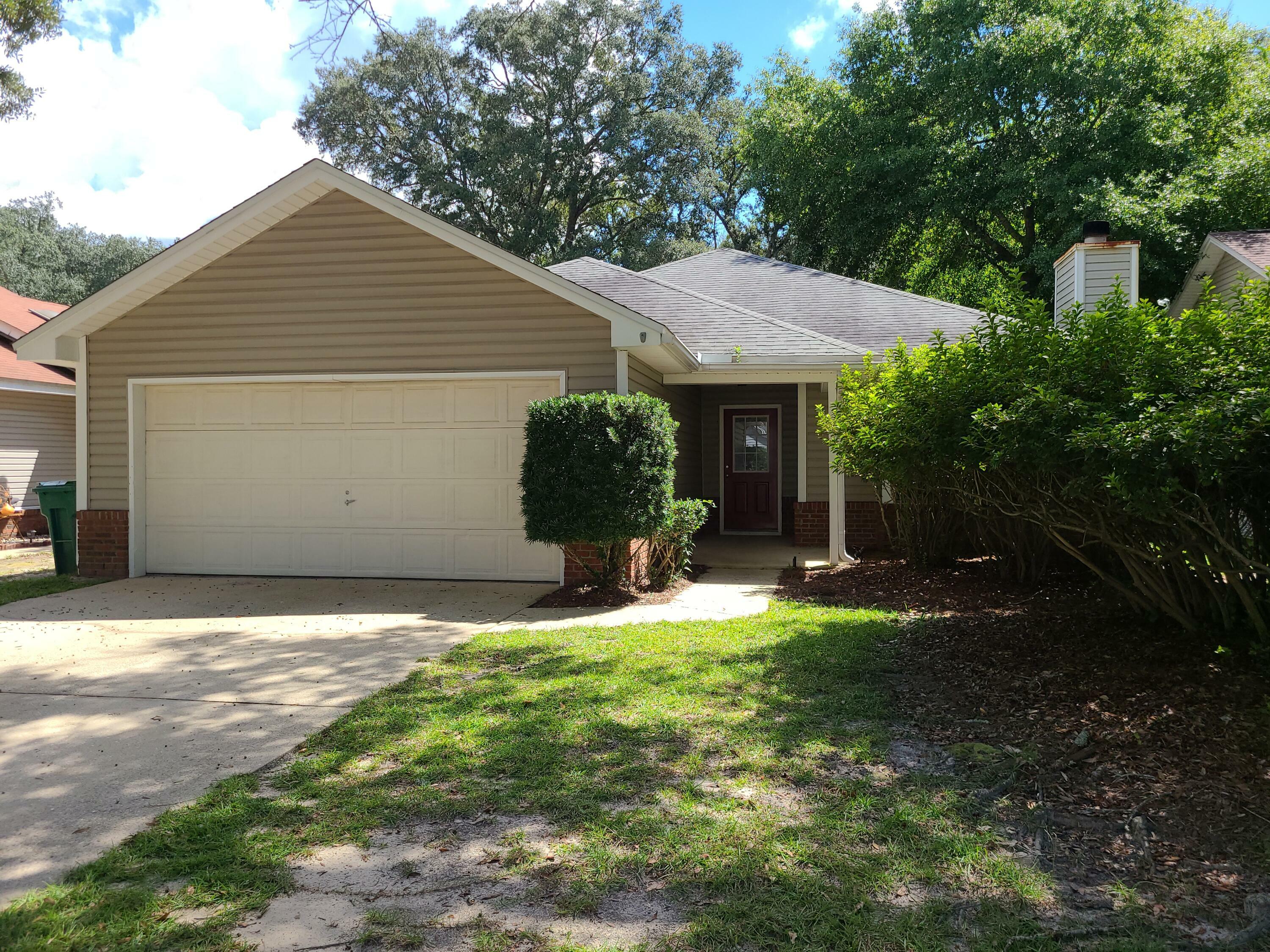 Property Photo:  188 Wright Circle  FL 32578 