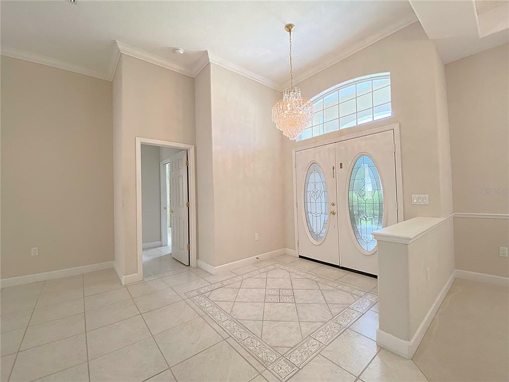 Property Photo:  302 Ruby Lake Lane  FL 33884 