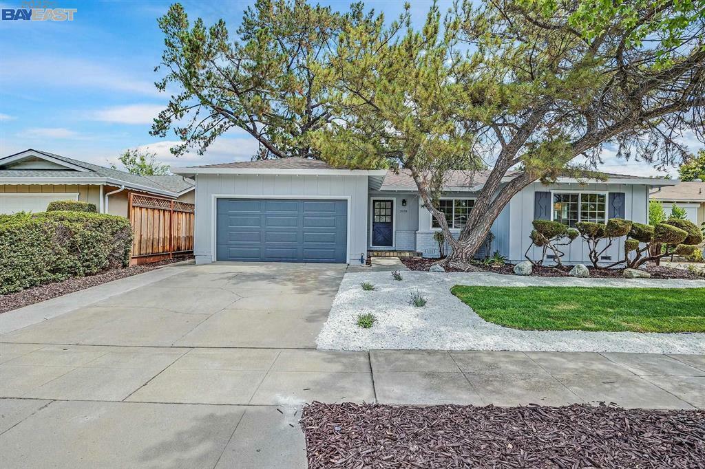 Property Photo: 3978 La Mesa Lane CA 95124