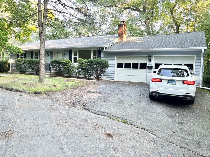 95 Founders Drive  Bristol CT 06010 photo