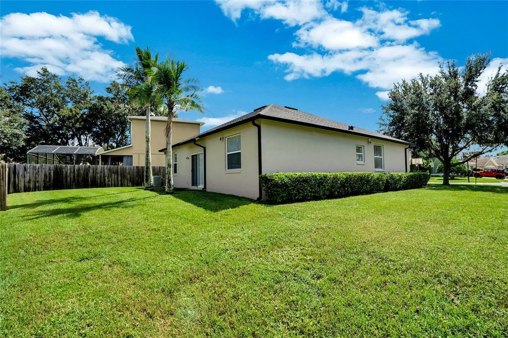Property Photo: 1449 Canal Cross Court FL 32766