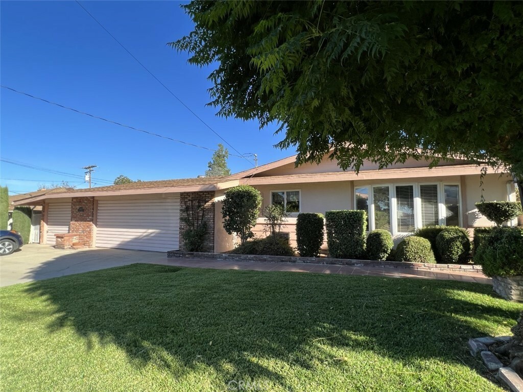 34920 Date Avenue  Yucaipa CA 92399 photo