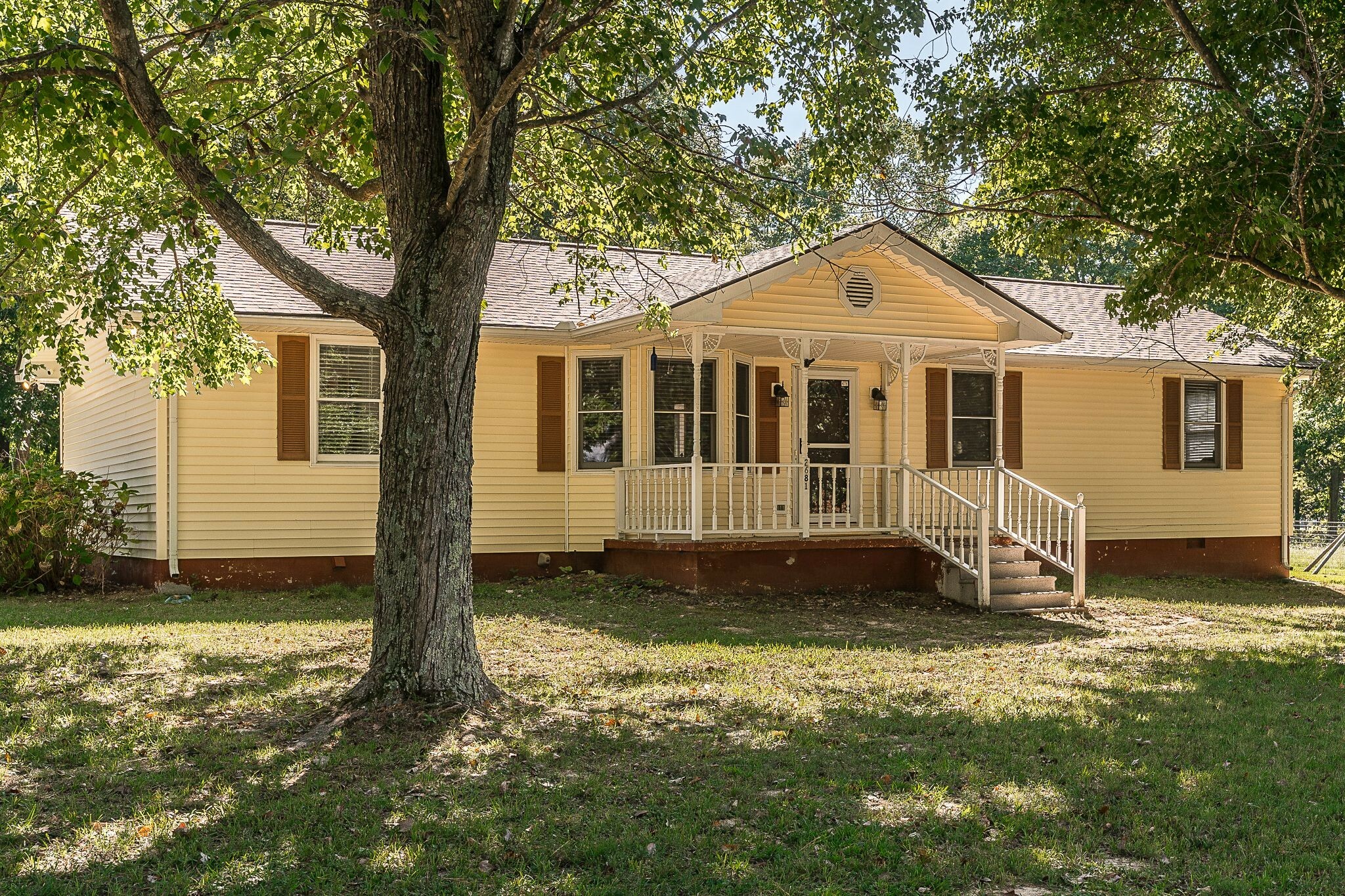 Property Photo: 2681 W County Farm Rd TN 37172