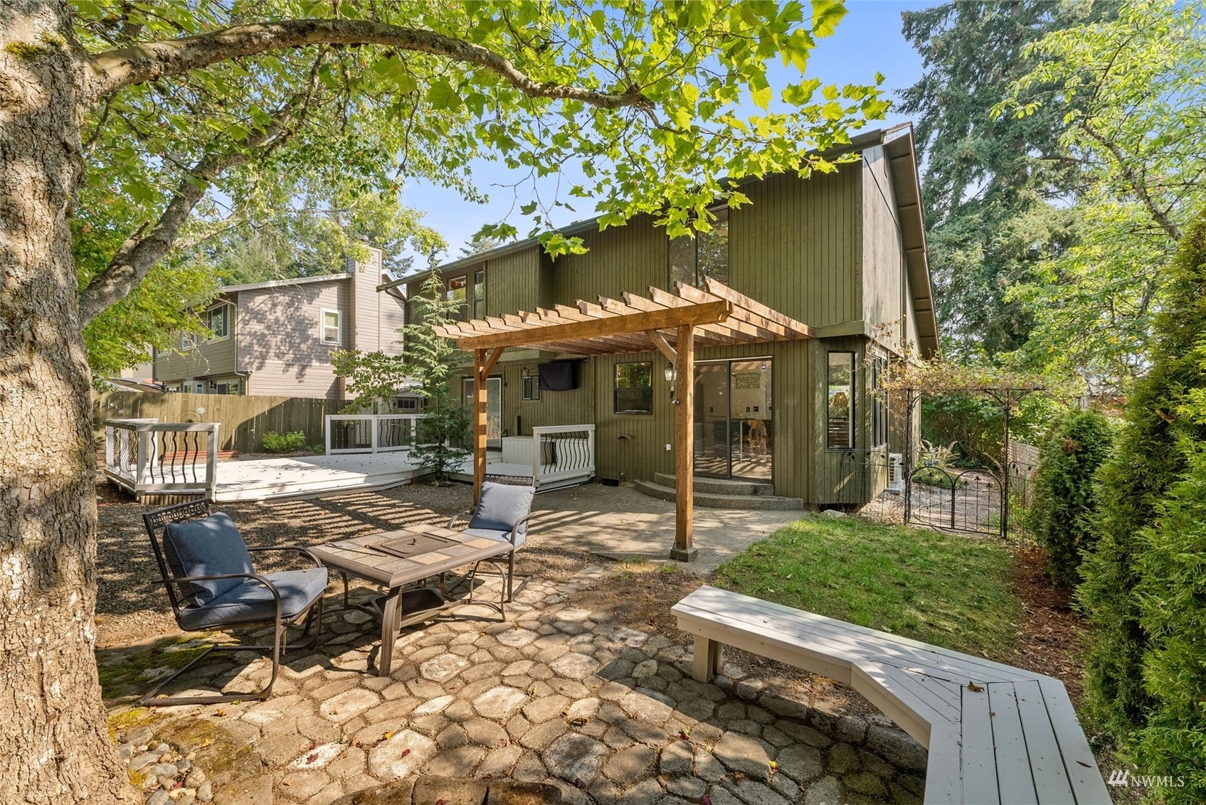 Property Photo: 407 Pennie Lane WA 98310