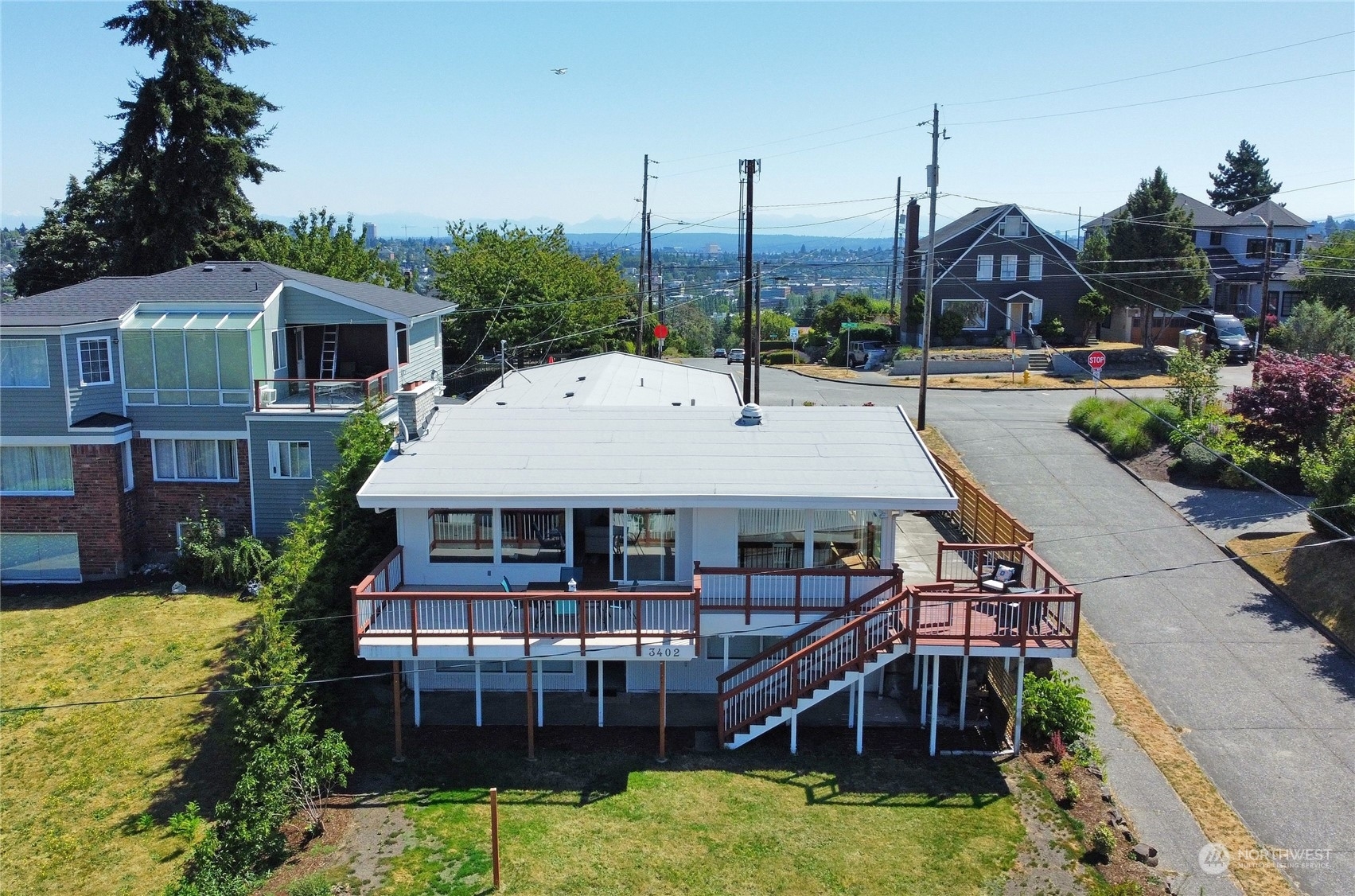 Property Photo: 3402 12th Avenue W WA 98119