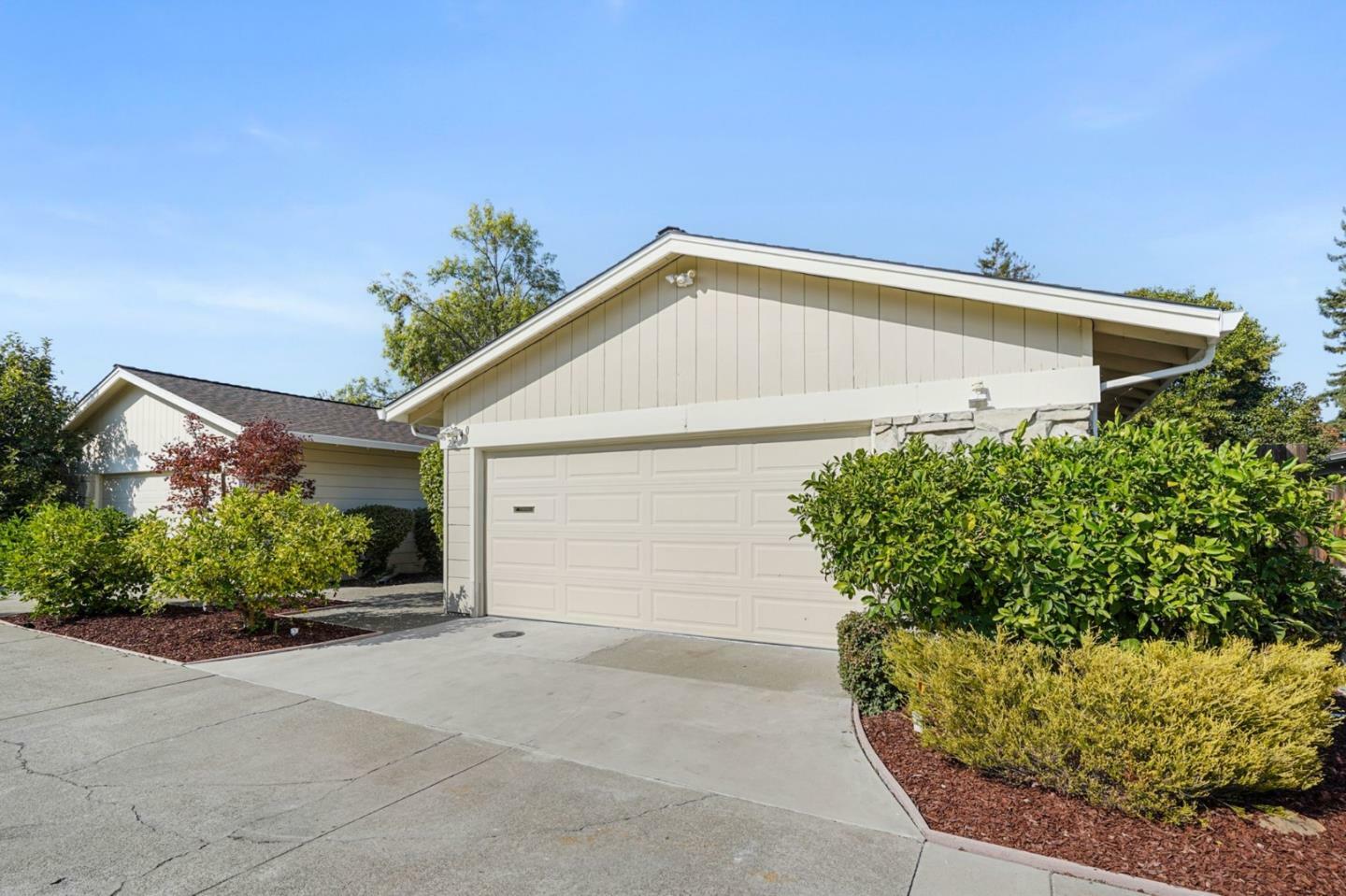 Property Photo:  2240 Eastridge Avenue  CA 94025 