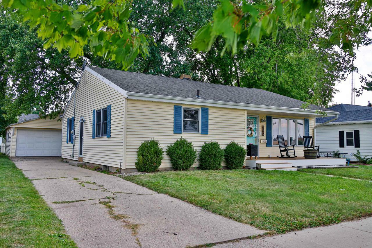 442 South Randall Ave  Janesville WI 53545 photo