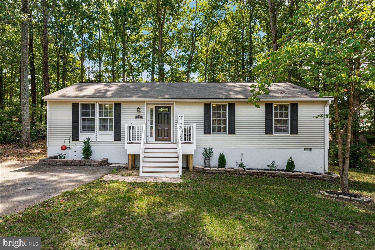 Property Photo:  216 Hampton Drive  VA 22551 