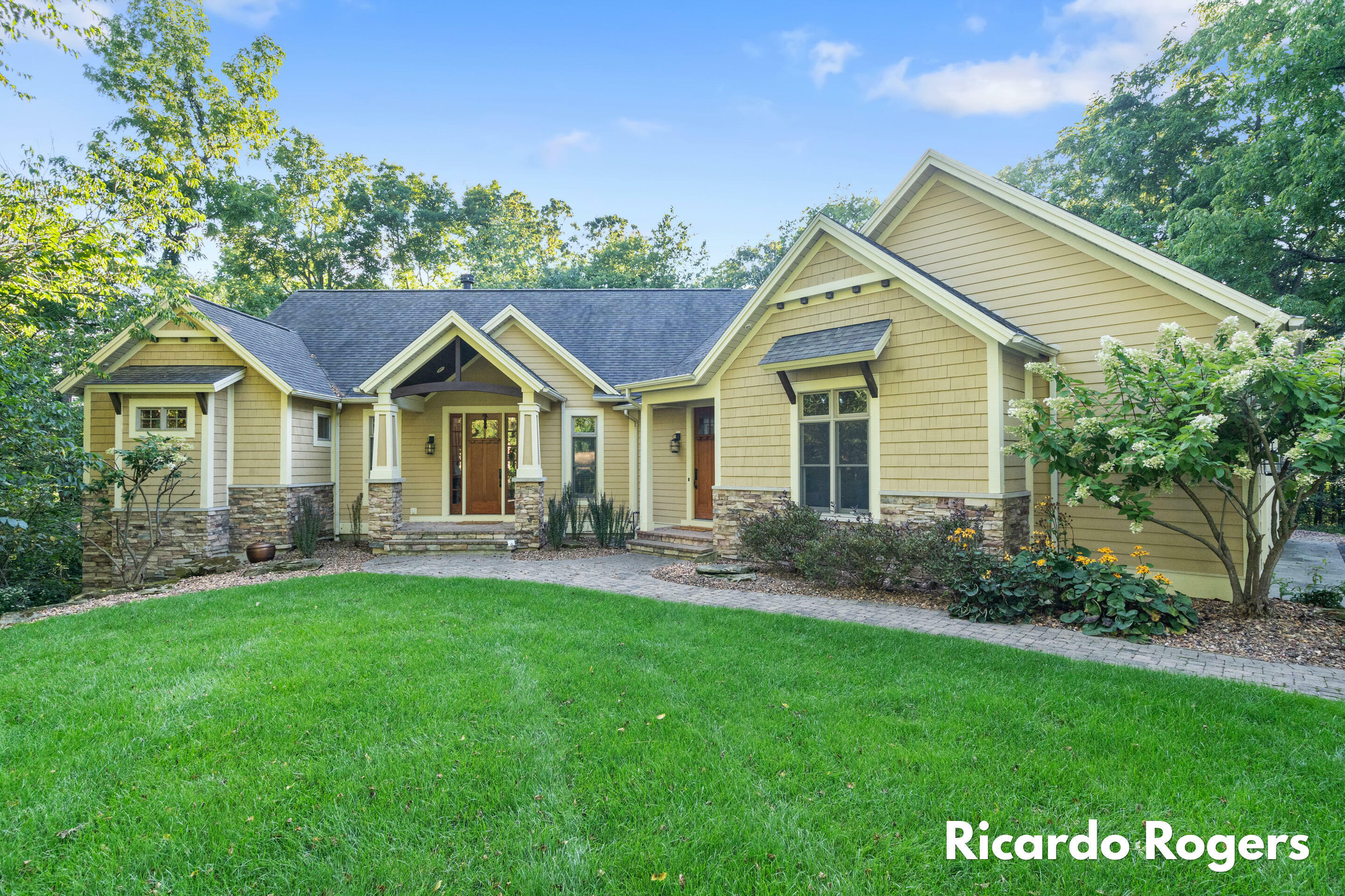 Property Photo: 5310 Canyon River Drive NE MI 49301