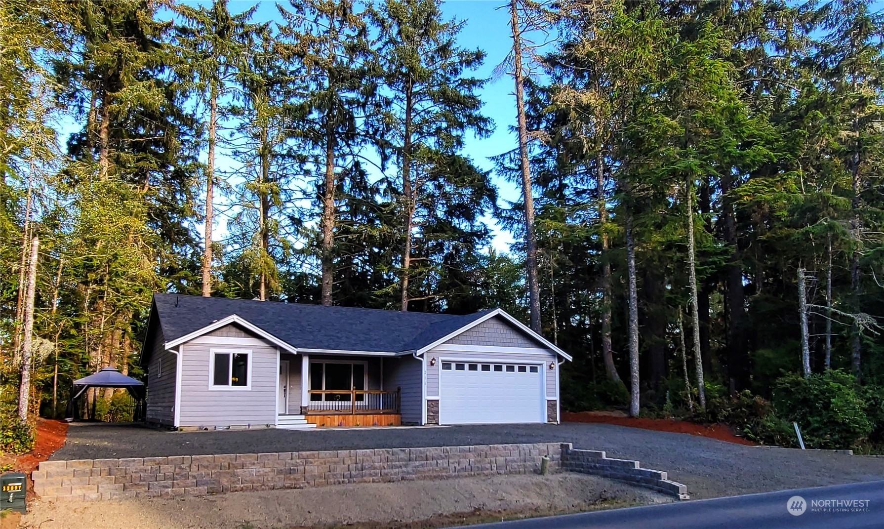 Property Photo:  206 Duck Lake Drive SE  WA 98569 