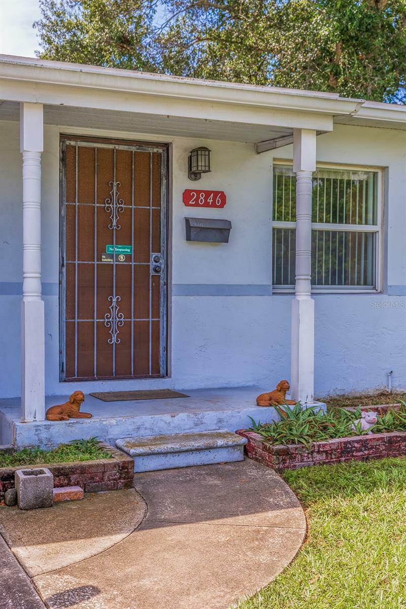Property Photo: 2846 37th Avenue N FL 33713