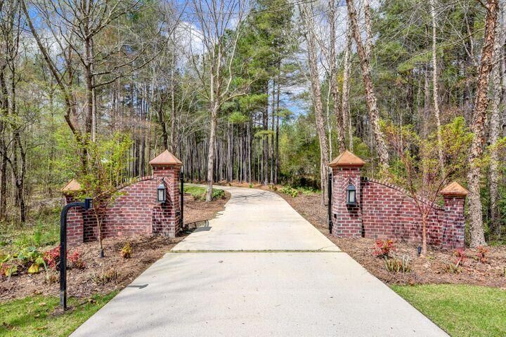 Property Photo: 521 Cypress Point Drive SC 29486