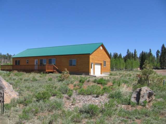 Property Photo: 25 Butch Cassidy Ln UT 84762