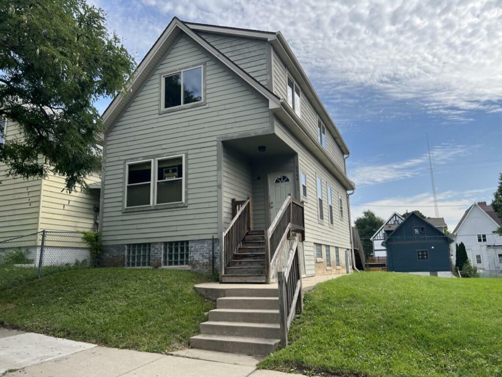 Property Photo: 2344 N Buffum St WI 53212