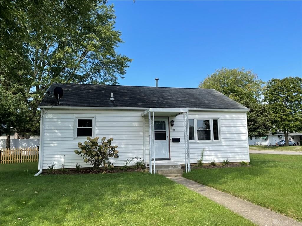 Property Photo: 1005 Mount Joy Street OH 45505