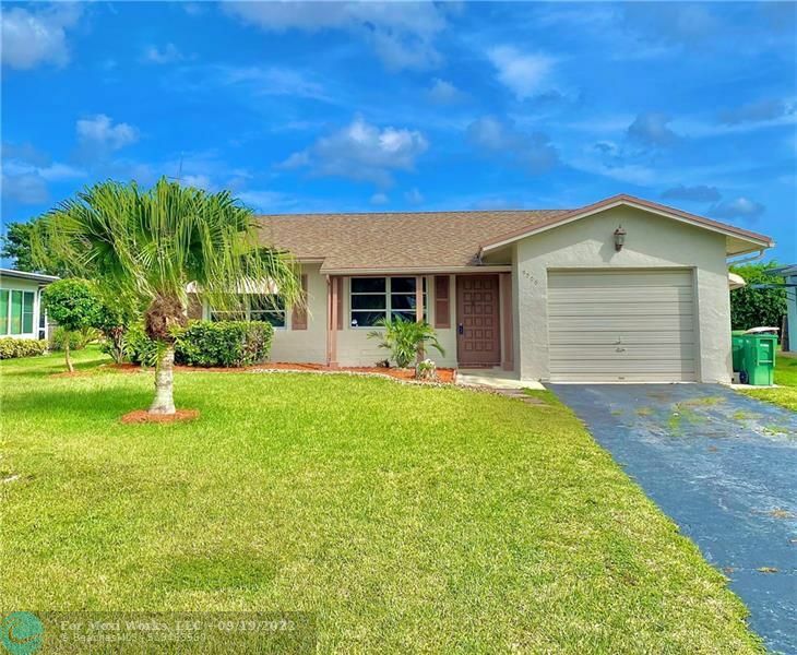 Property Photo:  9506 NW 80th Court  FL 33321 