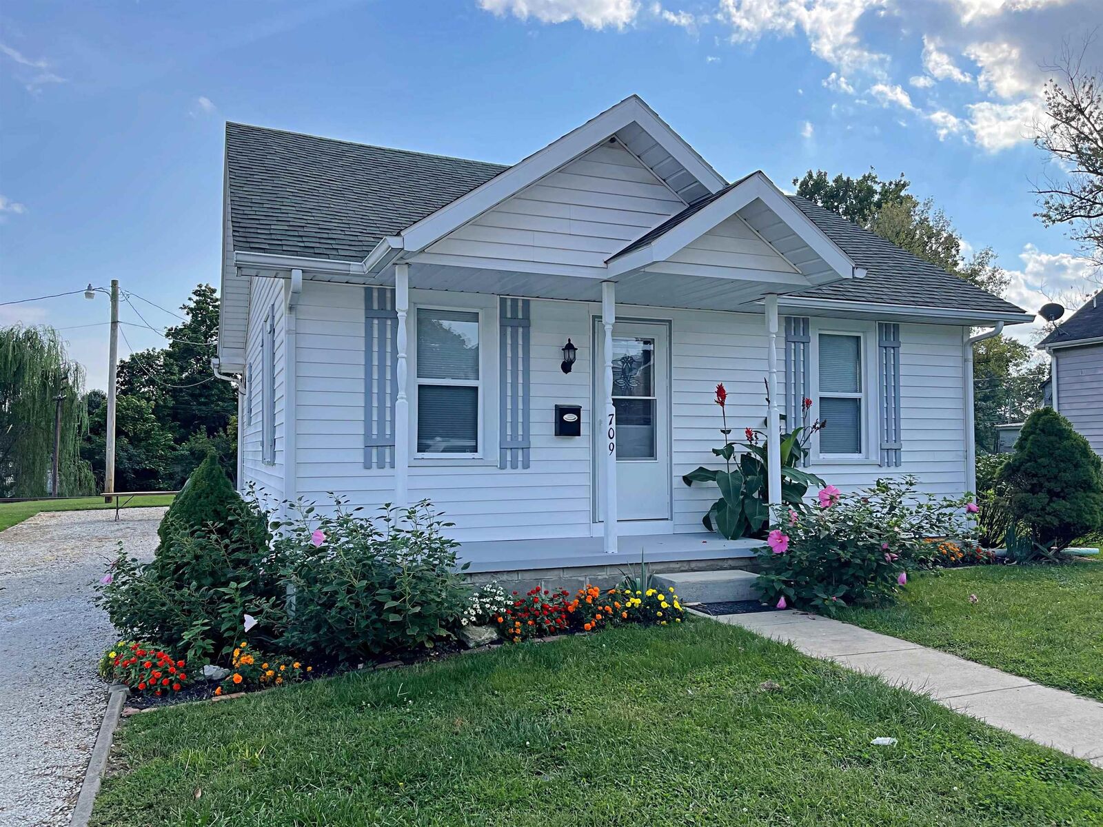Property Photo: 709 Graham Street IN 47501