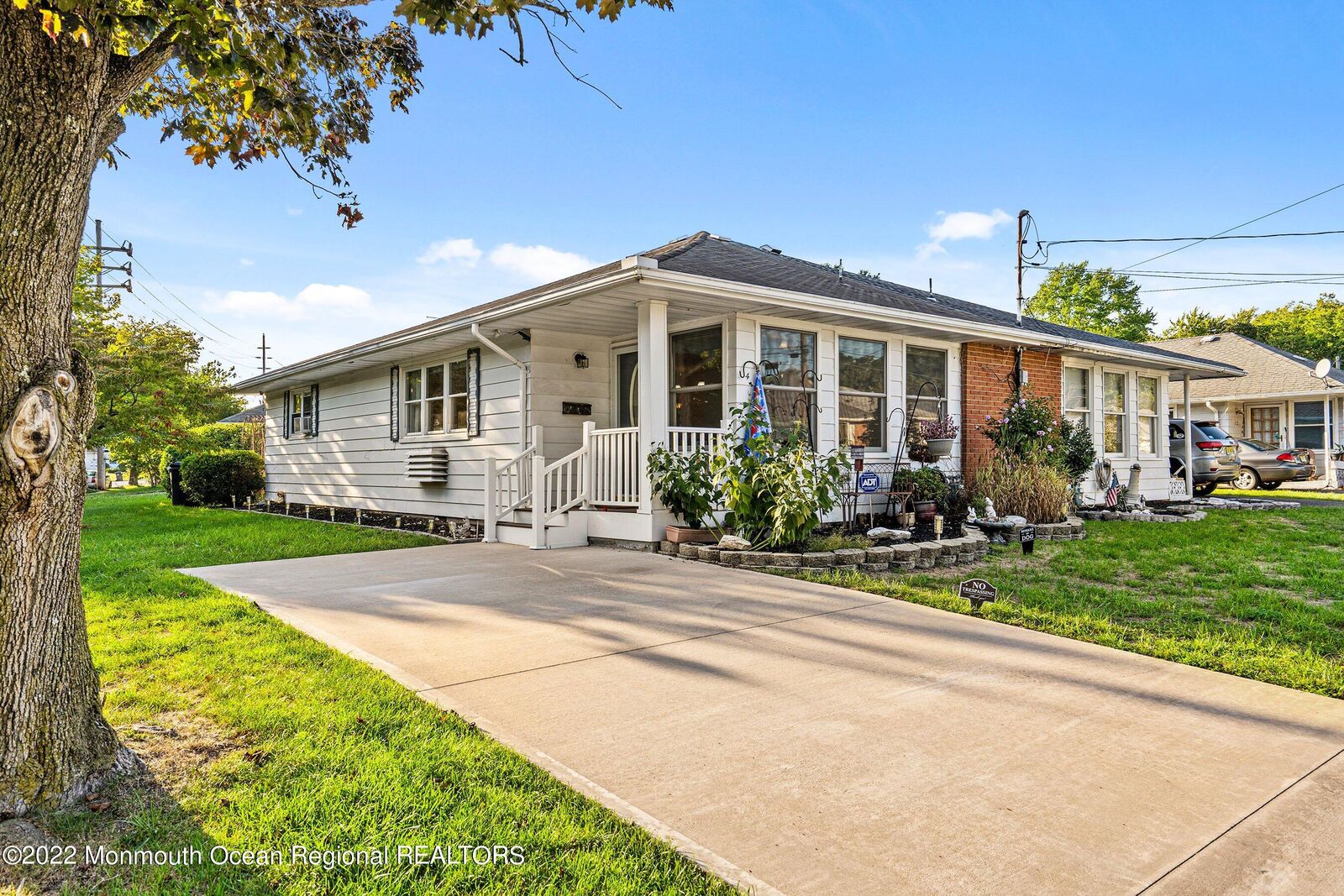 Property Photo: 4 Saratoga Place NJ 08753