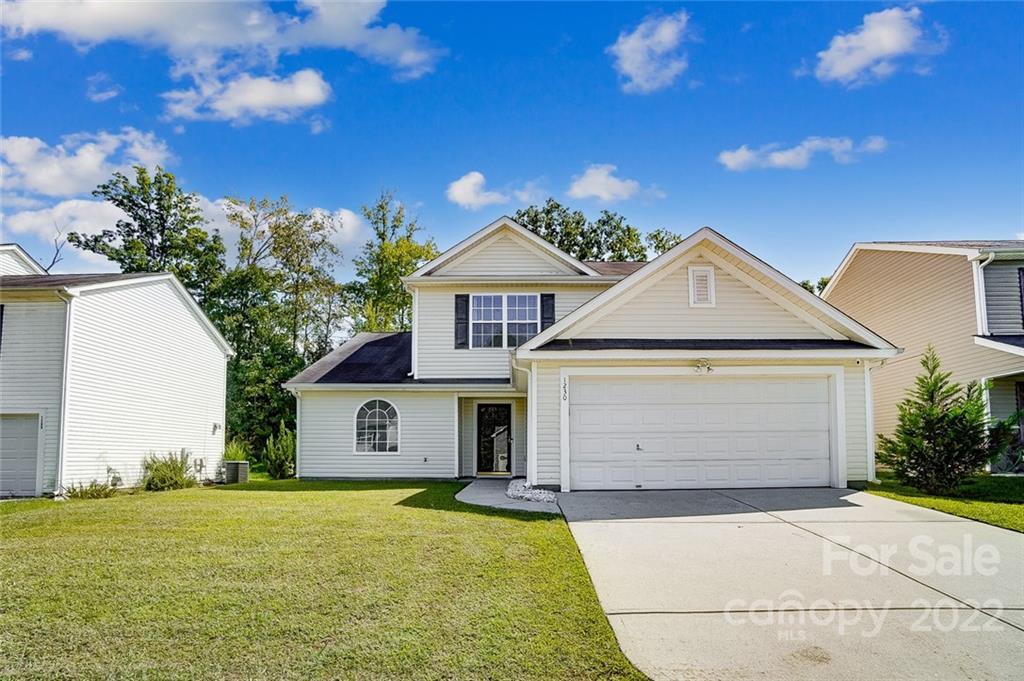 Property Photo: 1230 Ben Livingston Road NC 28214