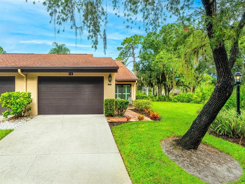 Property Photo: 6291 Timber Lake Drive I6 FL 34243