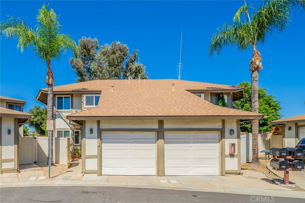 Property Photo:  944 Pinyon Court  CA 91762 