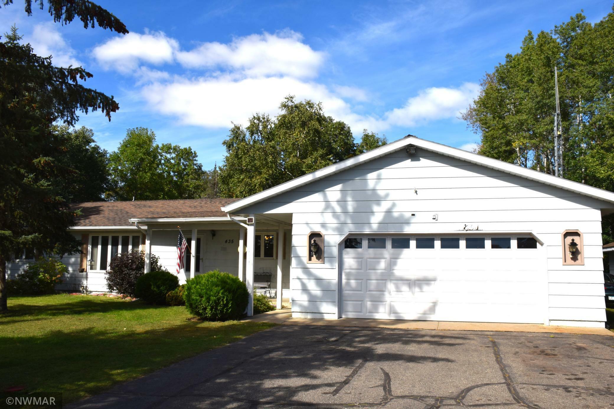 Property Photo:  435 Lakewood Drive NW  MN 56601 