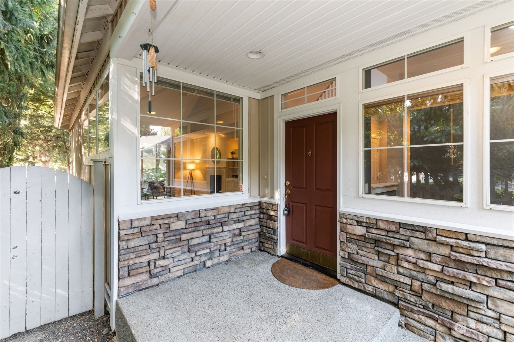 Property Photo:  120 Newport Way NW 1  WA 98027 