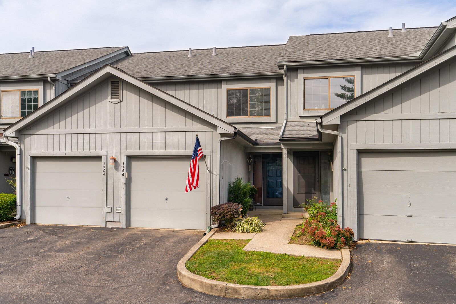 Property Photo:  1766 Sawgrass Drive  OH 43068 