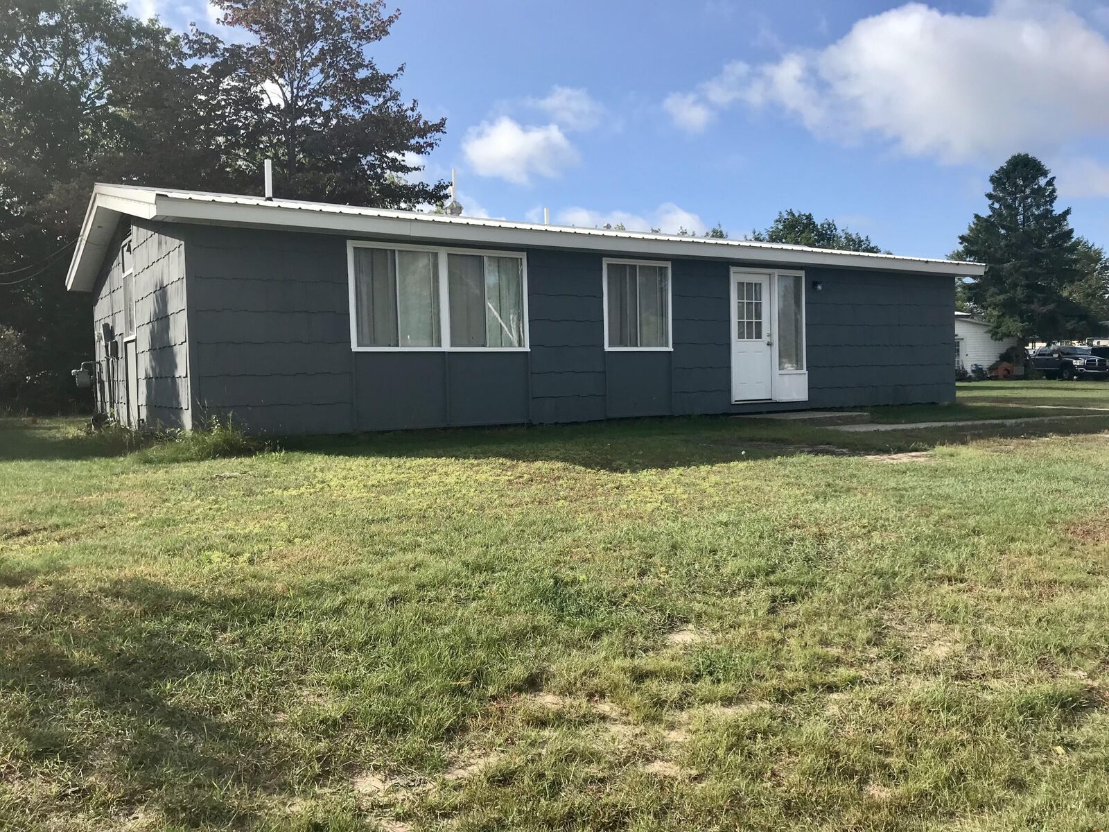 Property Photo:  31 Clubhouse Dr  MI 49788 