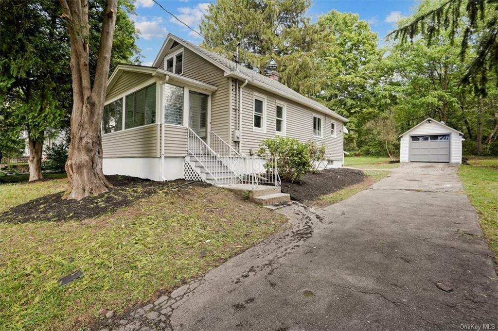 Property Photo:  454 St Andrews Road  NY 12586 