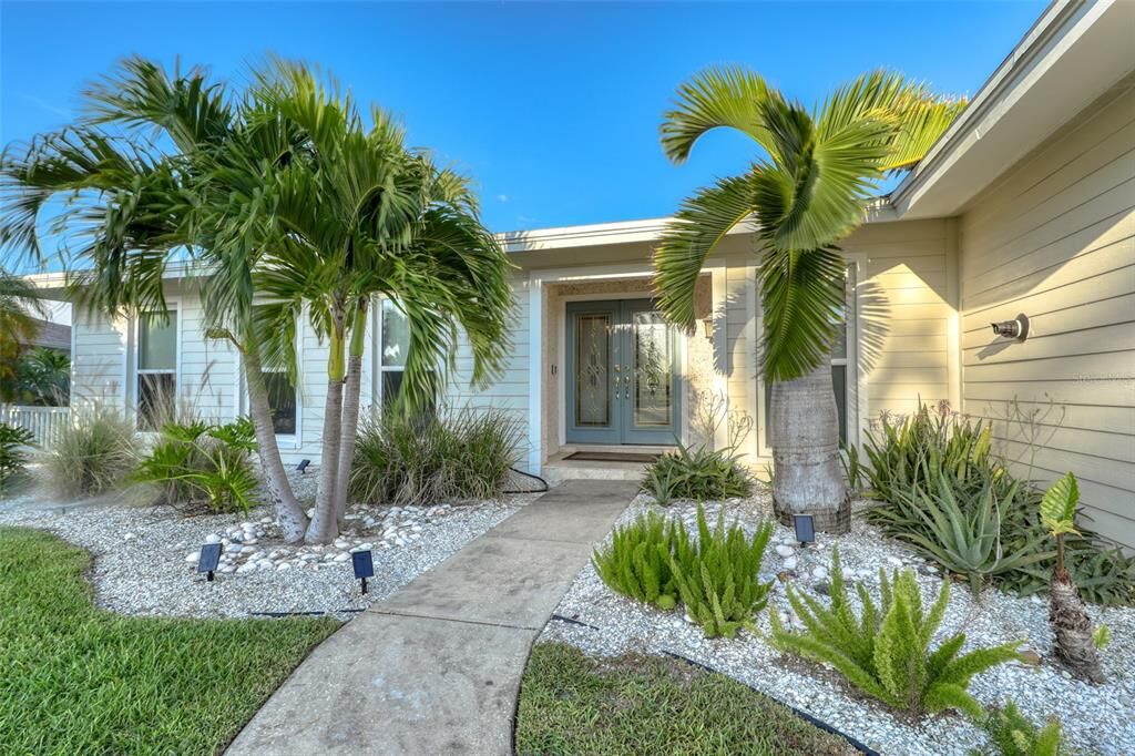 Property Photo: 807 Snug Island FL 33767