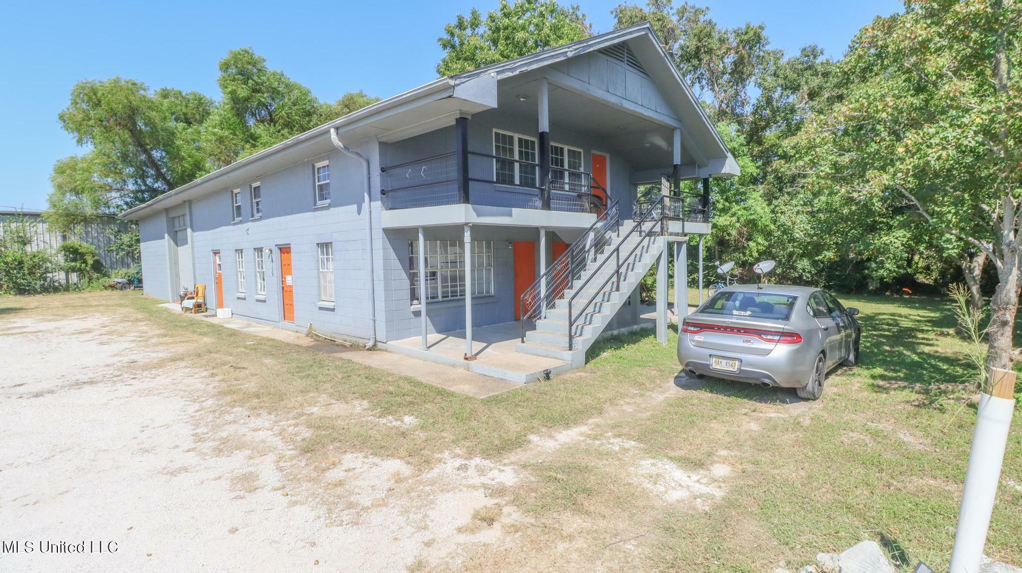 Property Photo:  2817 17th Avenue  MS 39501 