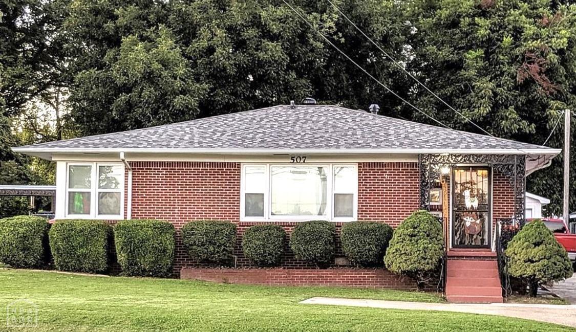 Property Photo:  507 W Garland Street  AR 72450 