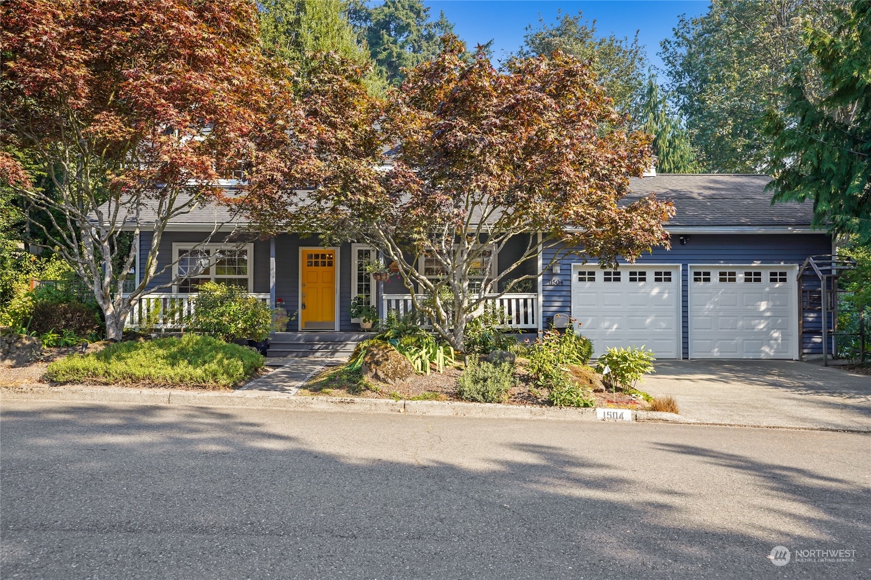 Property Photo:  1504 7th Street  WA 98033 